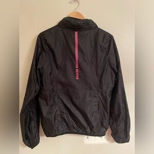 Zyia Black Hooded Packable Trainer Windbreaker Jacket XL- EUC